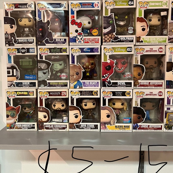 SO MANY FUNKOS!!! ASK FOR AVAILABILITY - Picture 5 of 10